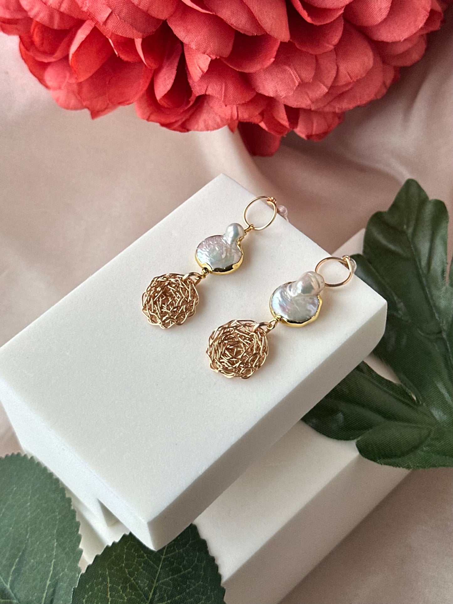 Mira Cosmic Medallion Pearl Earrings