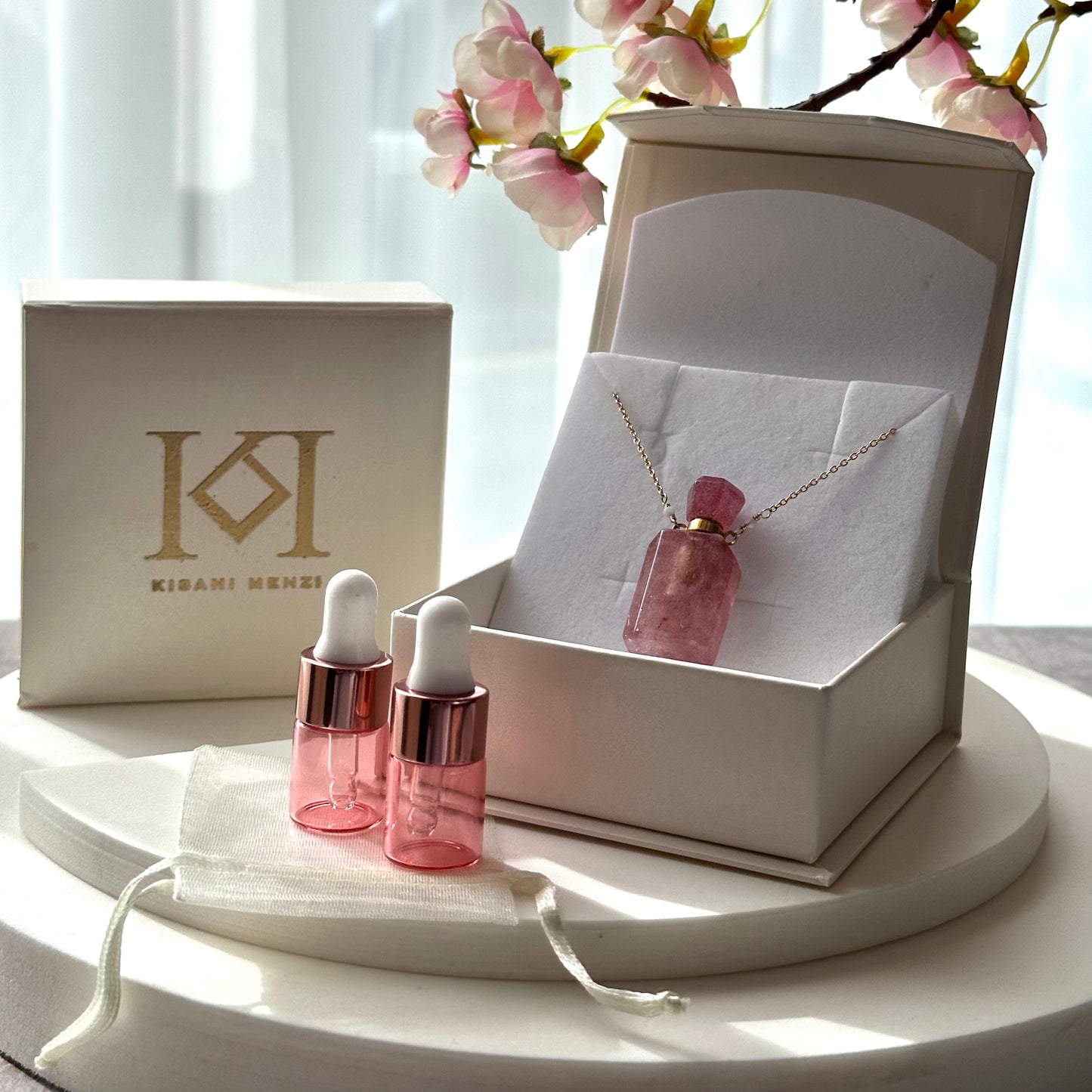 Rose Quartz Aromatherapy Perfume Bottle Pendant Necklace & Essential Oils Kit